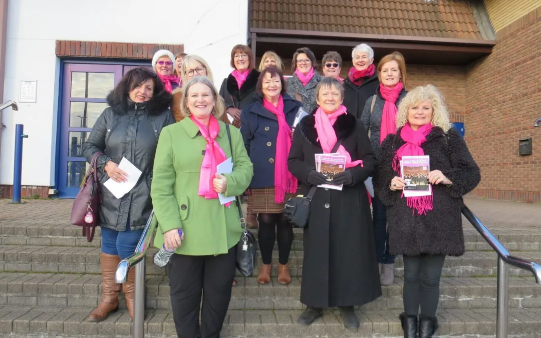 Spinnakerettes in Port Solent sing out